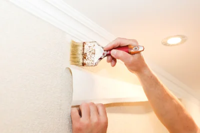Pose de papier peint à Fontcouverte — revêtements muraux et toiles de verre